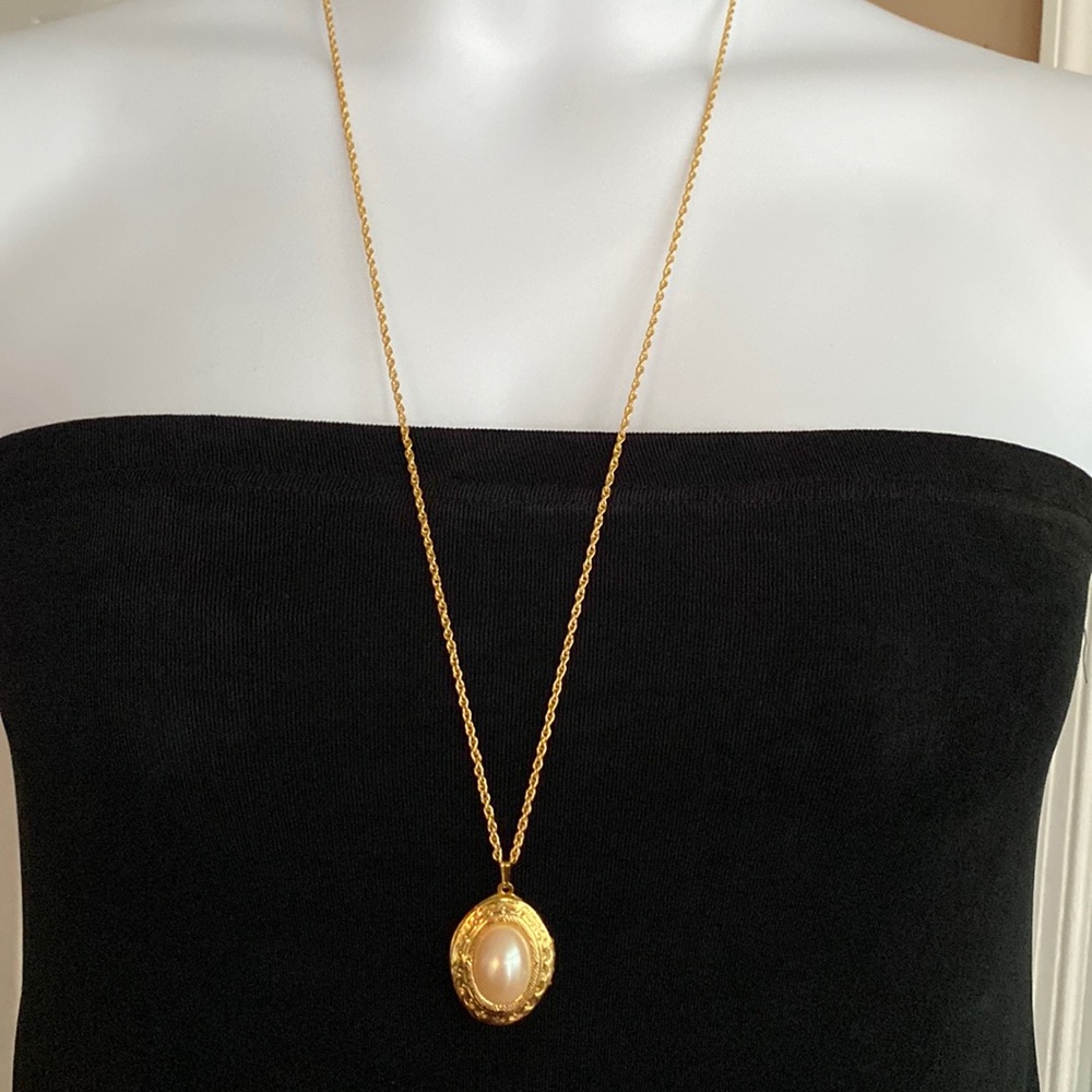 Vintage 15” Long Necklace with Locket